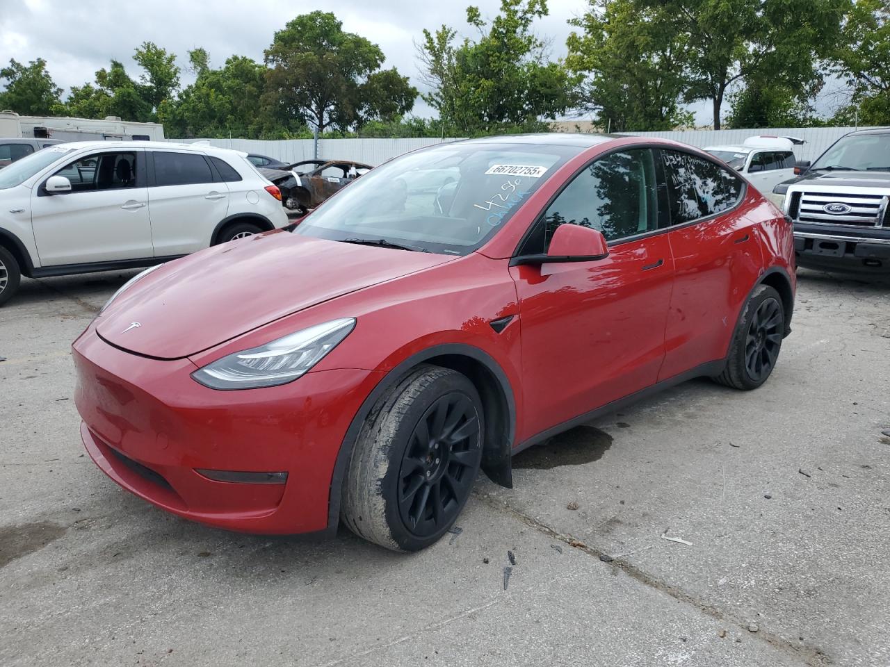 TESLA MODEL Y