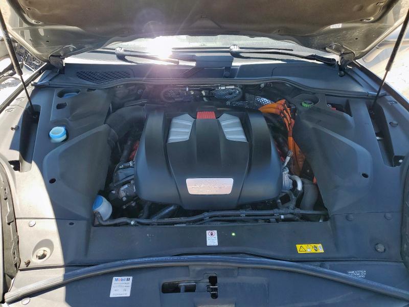 2016 PORSCHE CAYENNE SE WP1AE2A24GLA64275