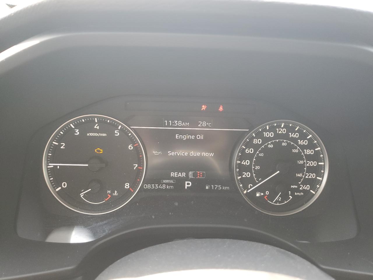 MITSUBISHI OUTLANDER SE