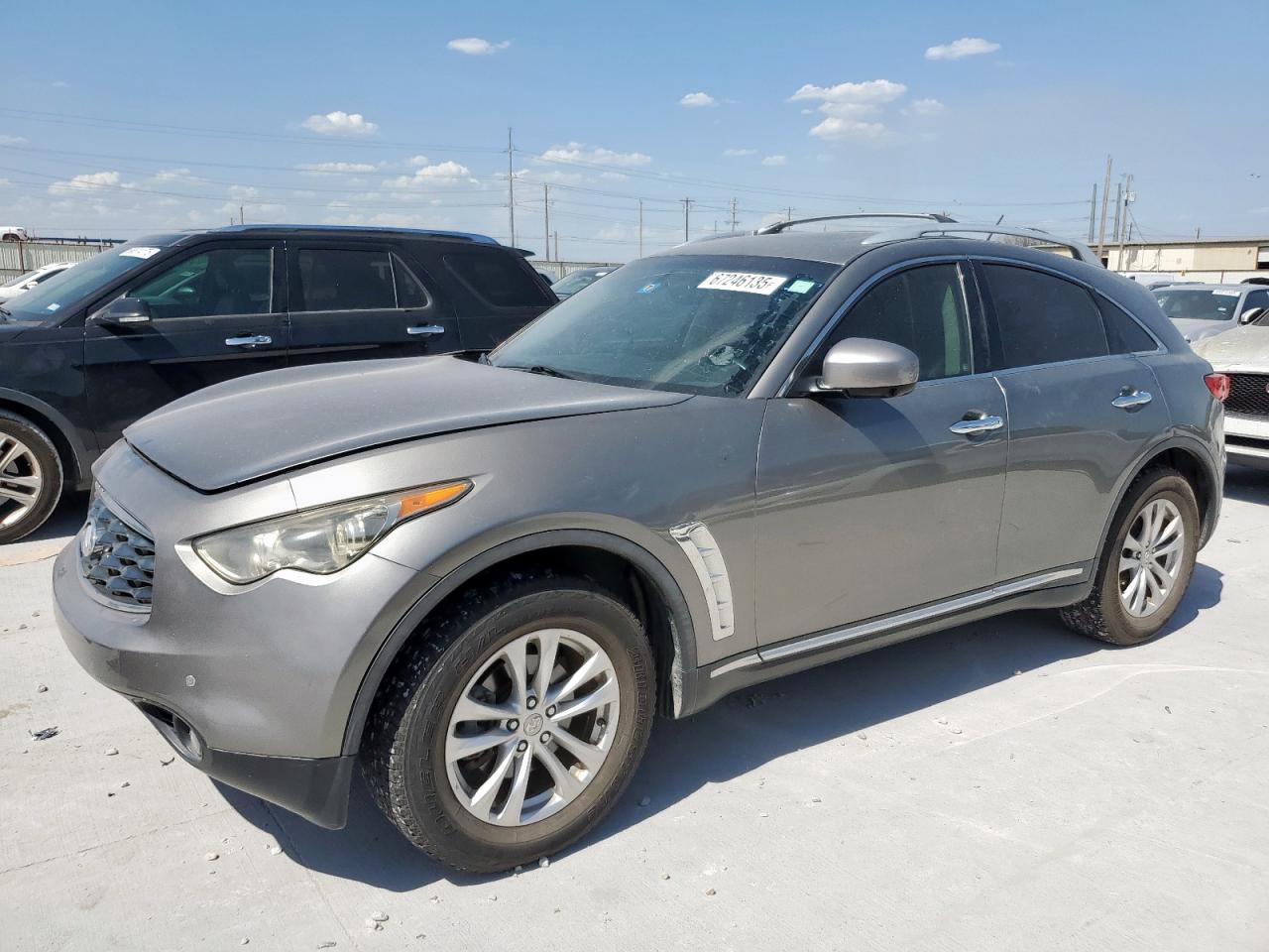INFINITI FX35