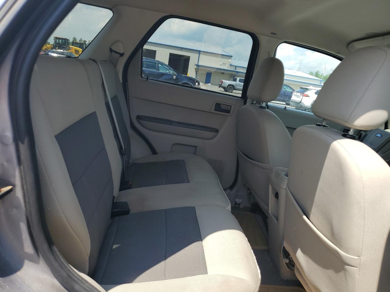 Lot #3310451315 2008 FORD ESCAPE