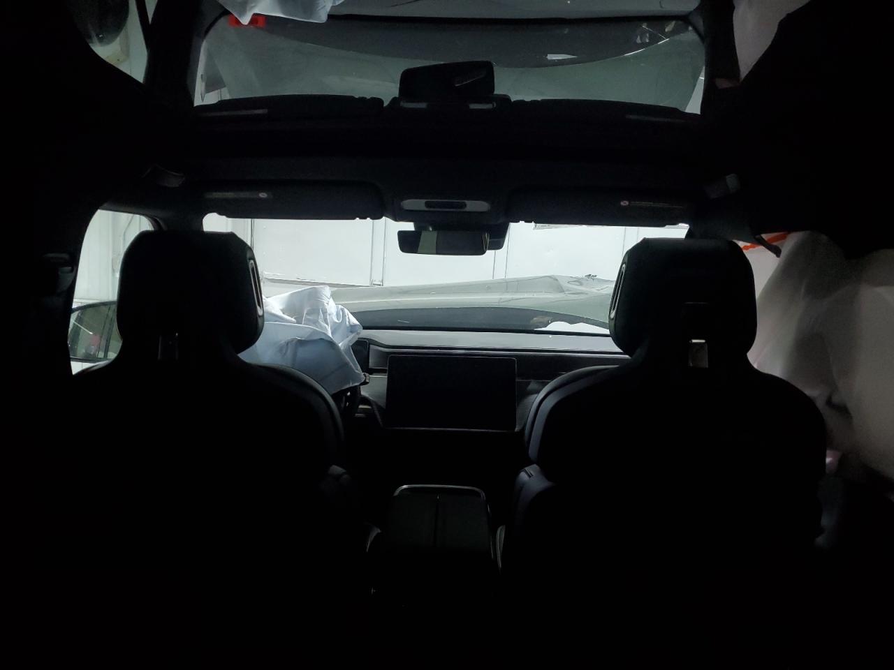 RIVIAN R1T ADVENTURE