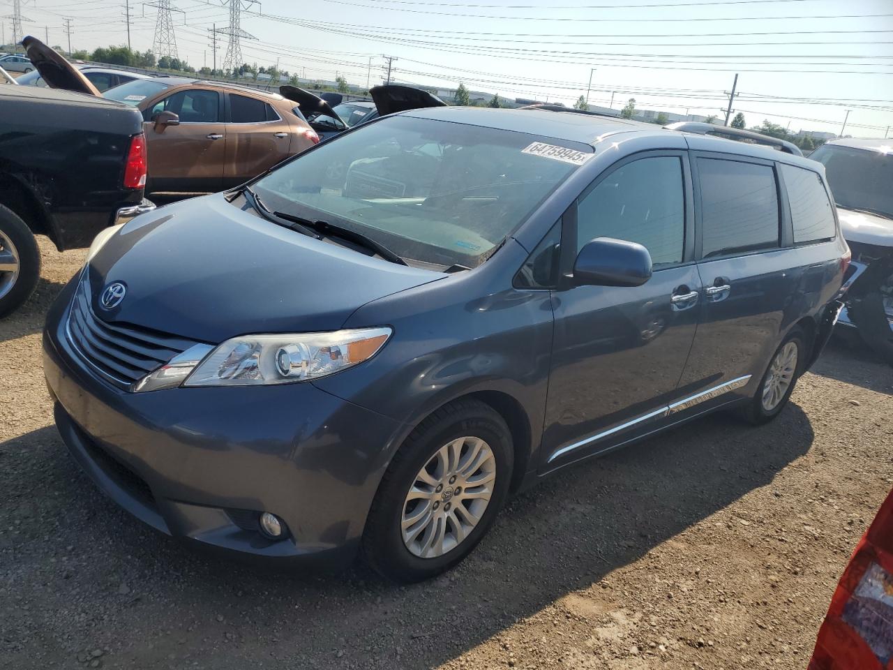 TOYOTA SIENNA XLE