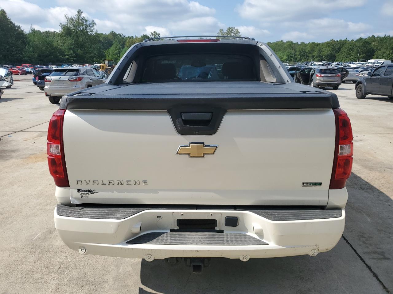 CHEVROLET AVALANCHE LTZ