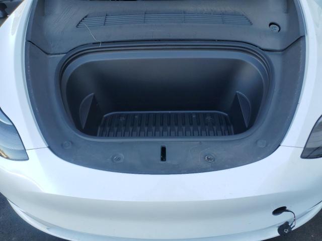 2024 TESLA MODEL Y 7SAYGDEEXRA268675