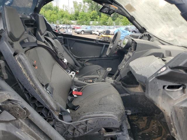 2022 CAN-AM MAVERICK 3JBVXAV45NE000225