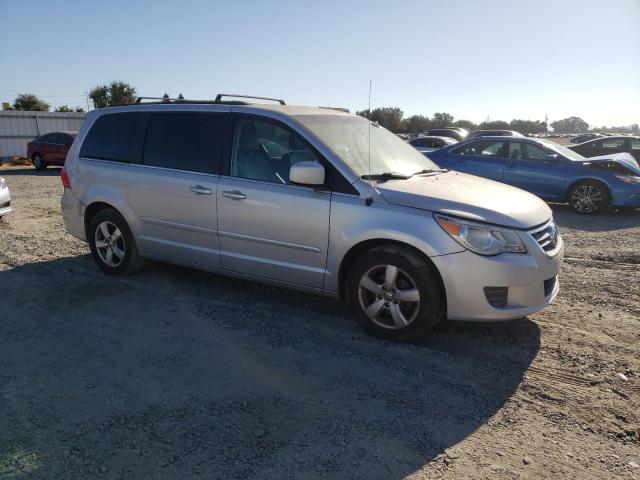 2011 VOLKSWAGEN ROUTAN SE - 2V4RW3DG3BR766608