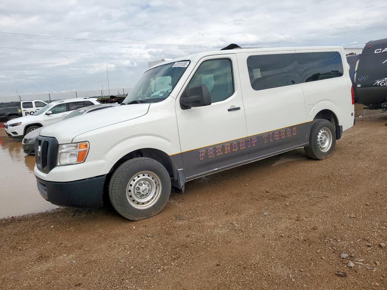 NISSAN NV3500 3500 S