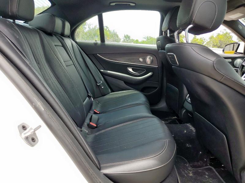 2019 MERCEDES-BENZ E 300 WDDZF4JB3KA488148