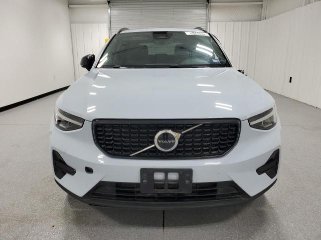 2024 VOLVO XC40 CORE YV4L12UK6R2333108