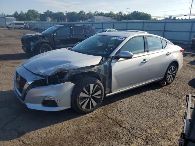 NISSAN ALTIMA SV