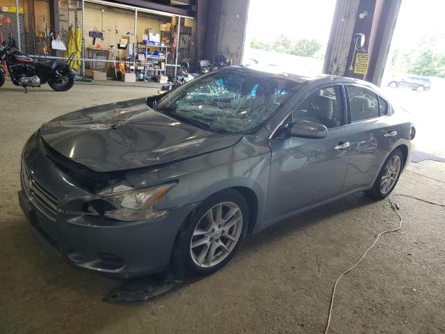 NISSAN MAXIMA S