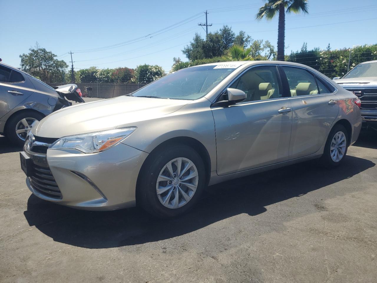 TOYOTA CAMRY LE