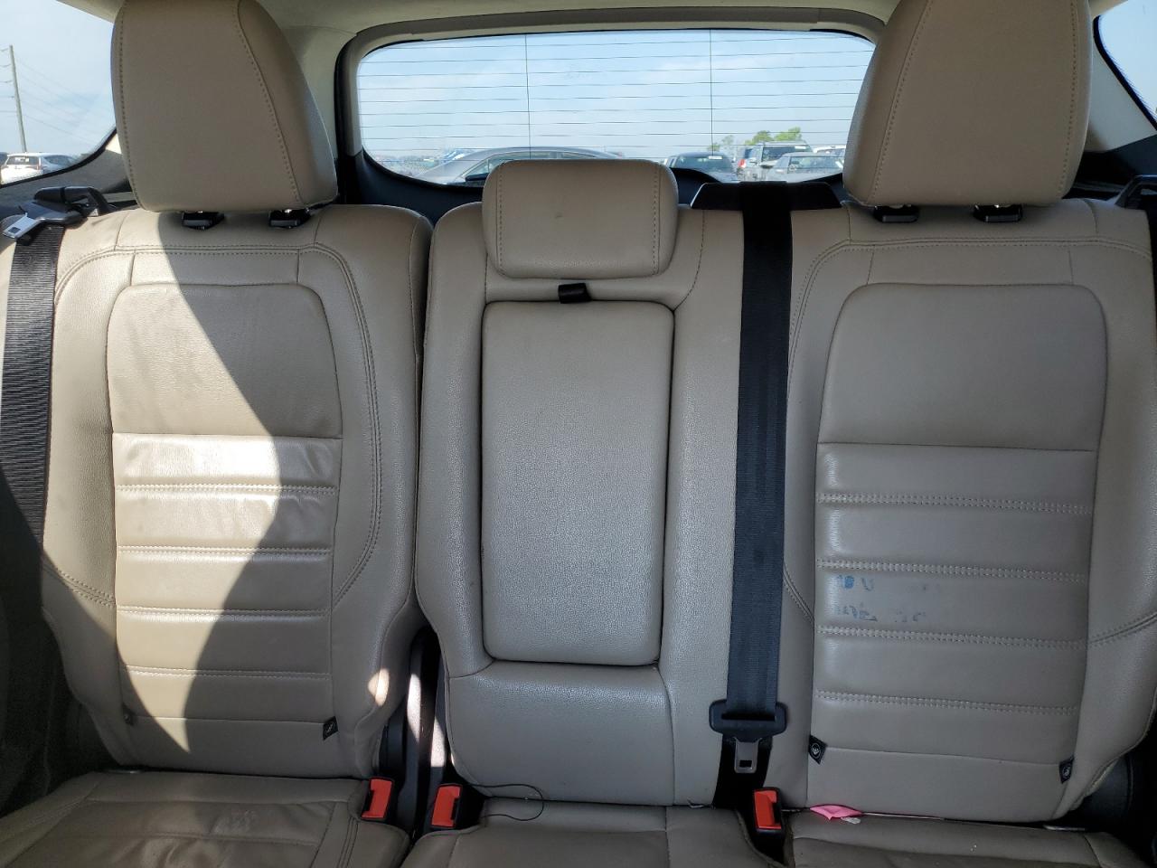 FORD ESCAPE TITANIUM