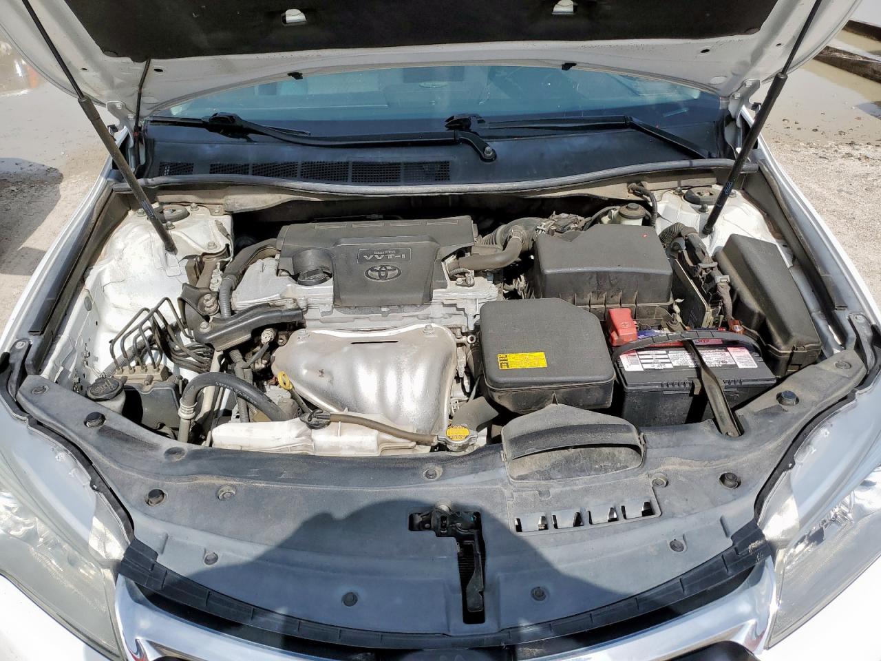 Toyota Camry le 2015