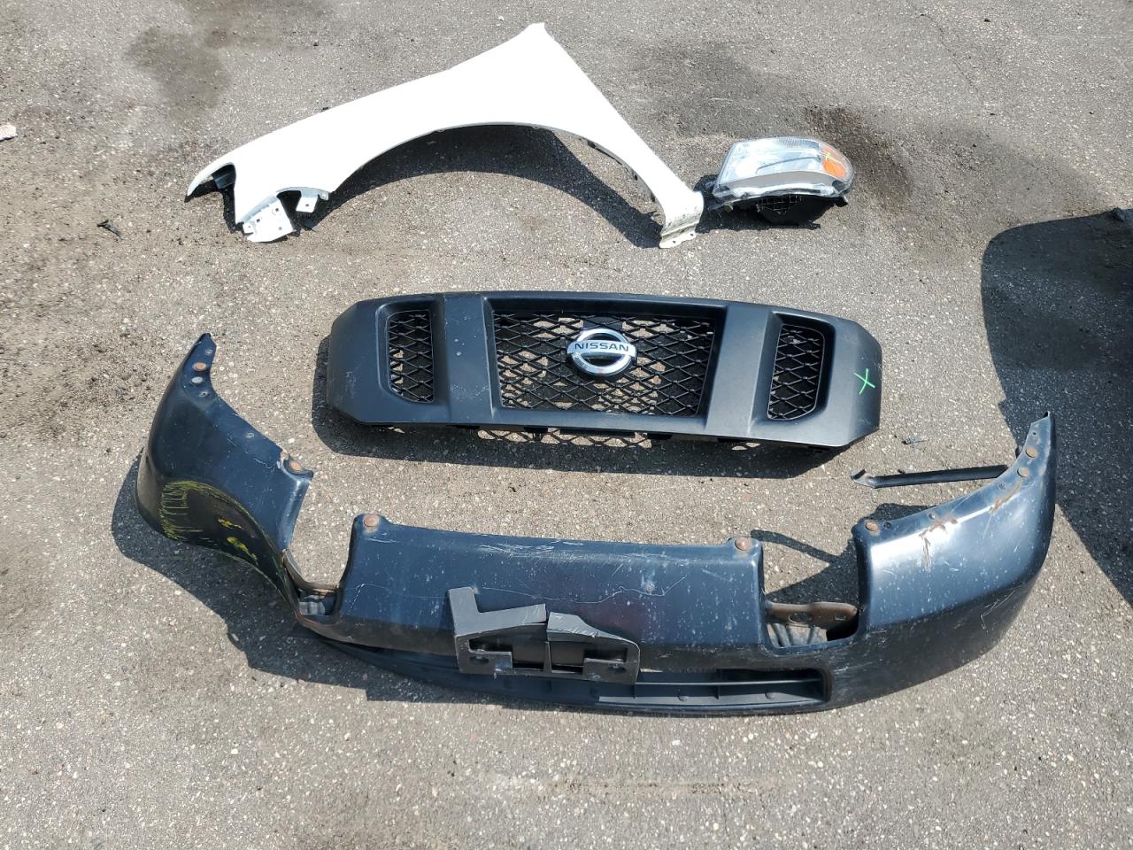 NISSAN NV2500 2500 S