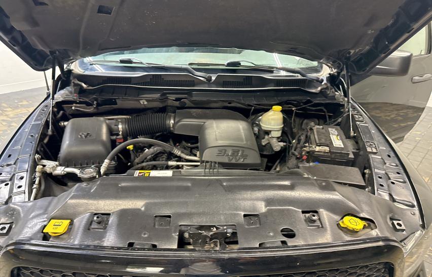 2015 RAM 1500 ST - 3C6JR6AG0FG540131
