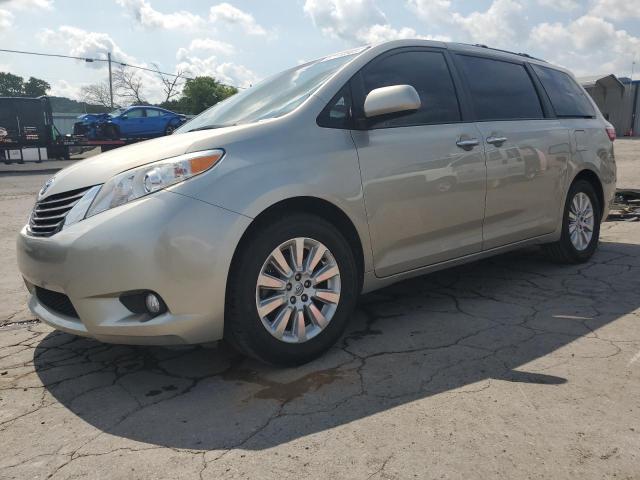 TOYOTA SIENNA XLE