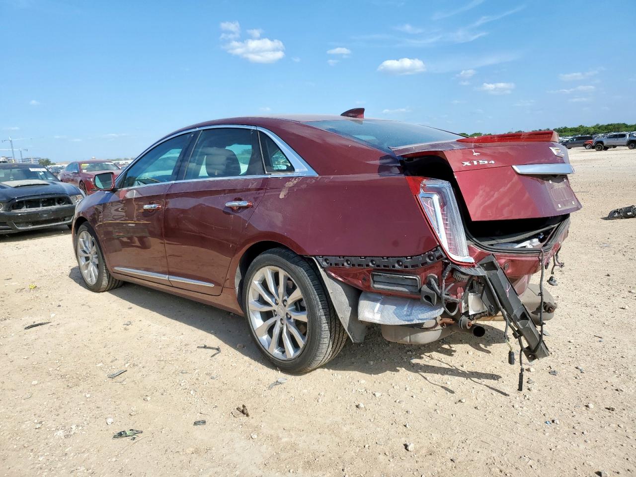 CADILLAC XTS LUXURY COLLECTION