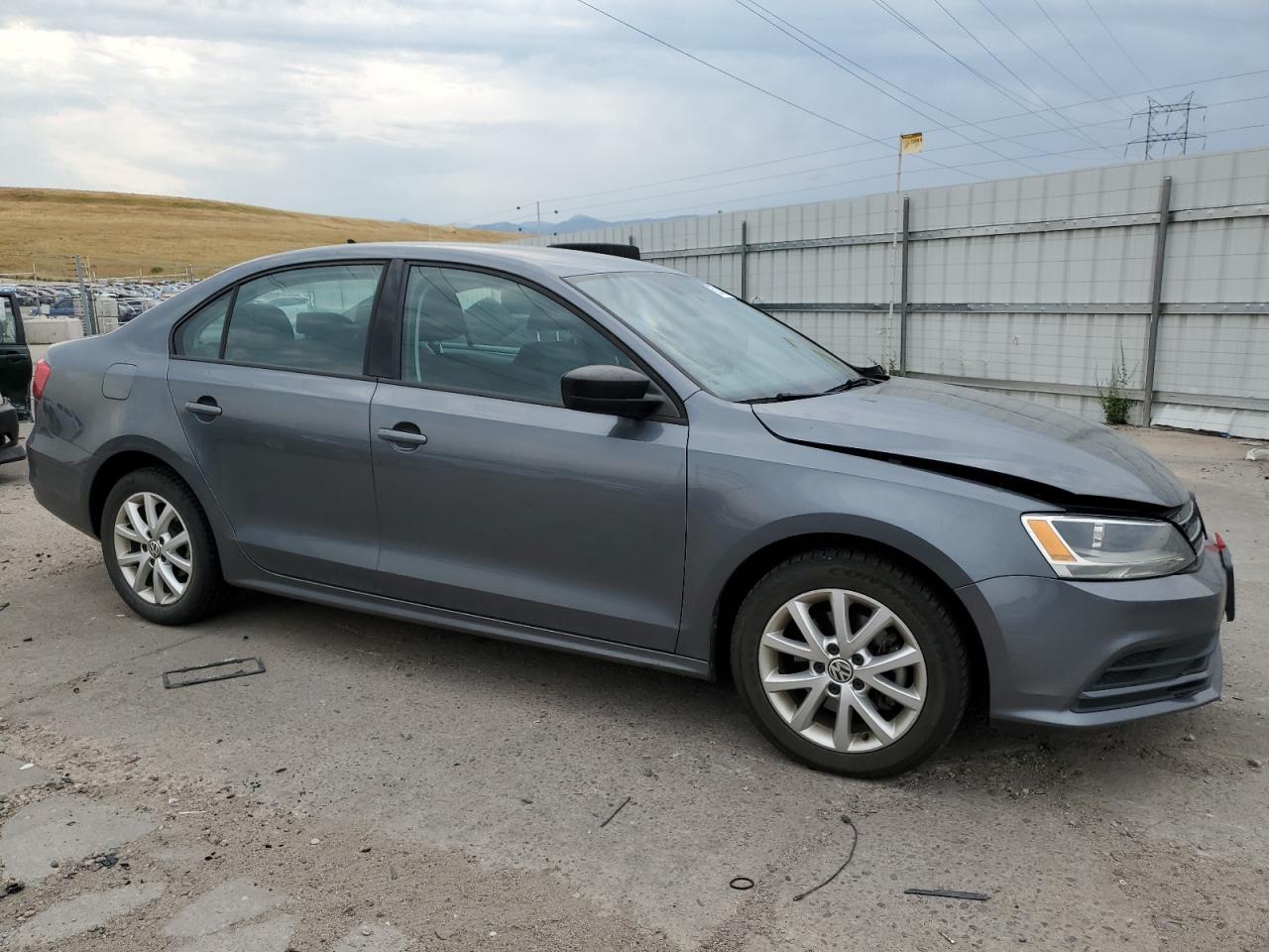 VOLKSWAGEN JETTA SE