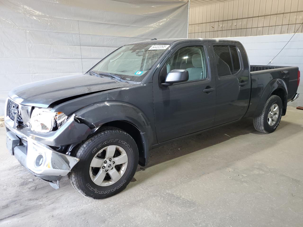 NISSAN FRONTIER SV