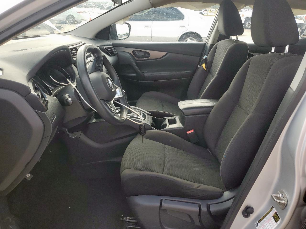 NISSAN ROGUE SPORT S