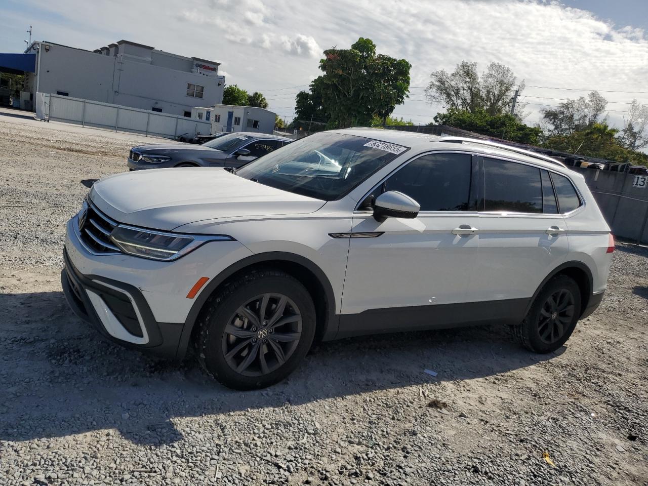 VOLKSWAGEN TIGUAN SE