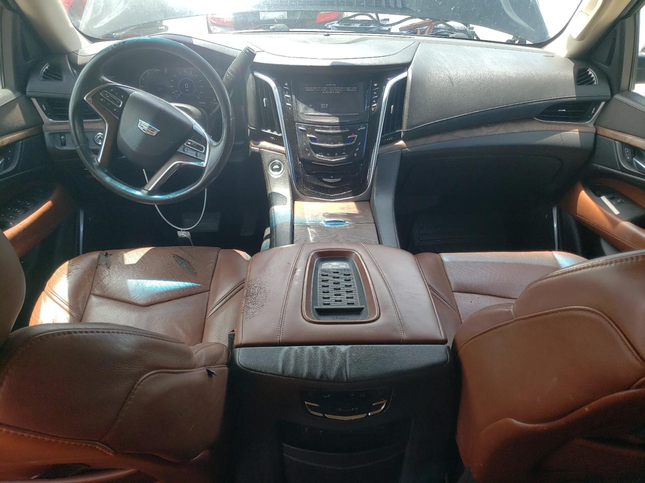 CADILLAC ESCALADE PREMIUM