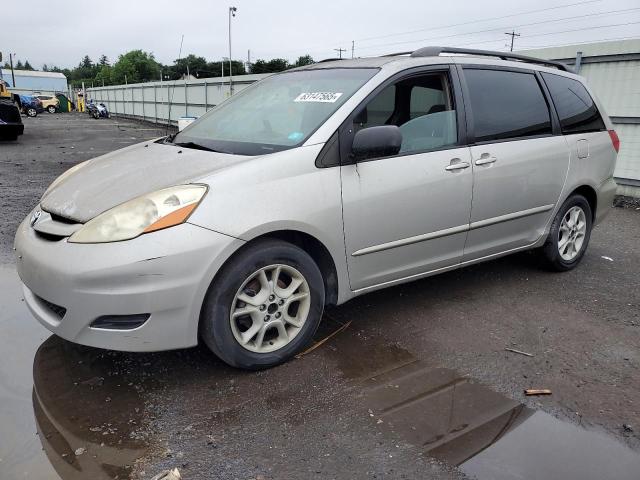 TOYOTA SIENNA CE