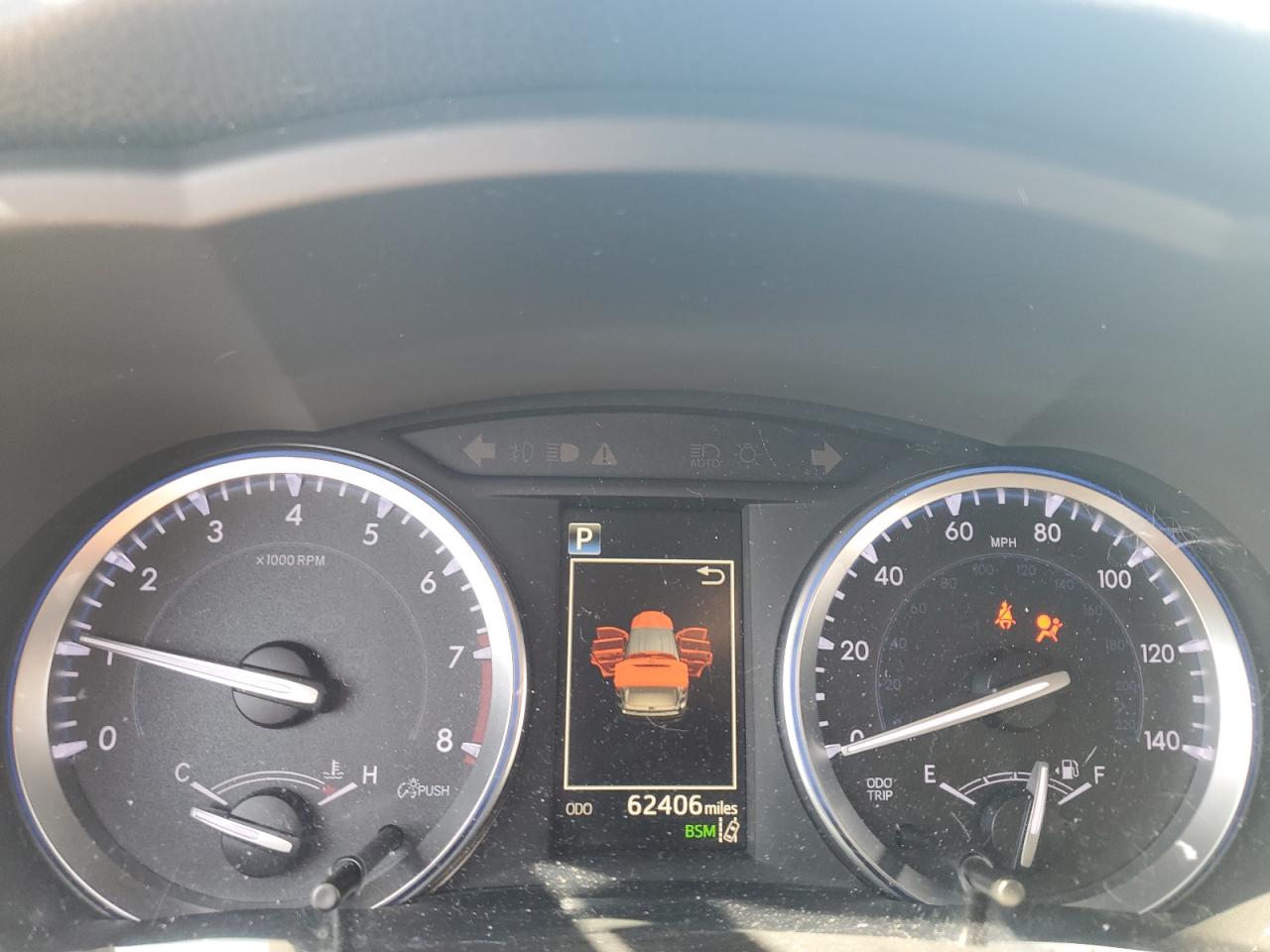 TOYOTA HIGHLANDER SE