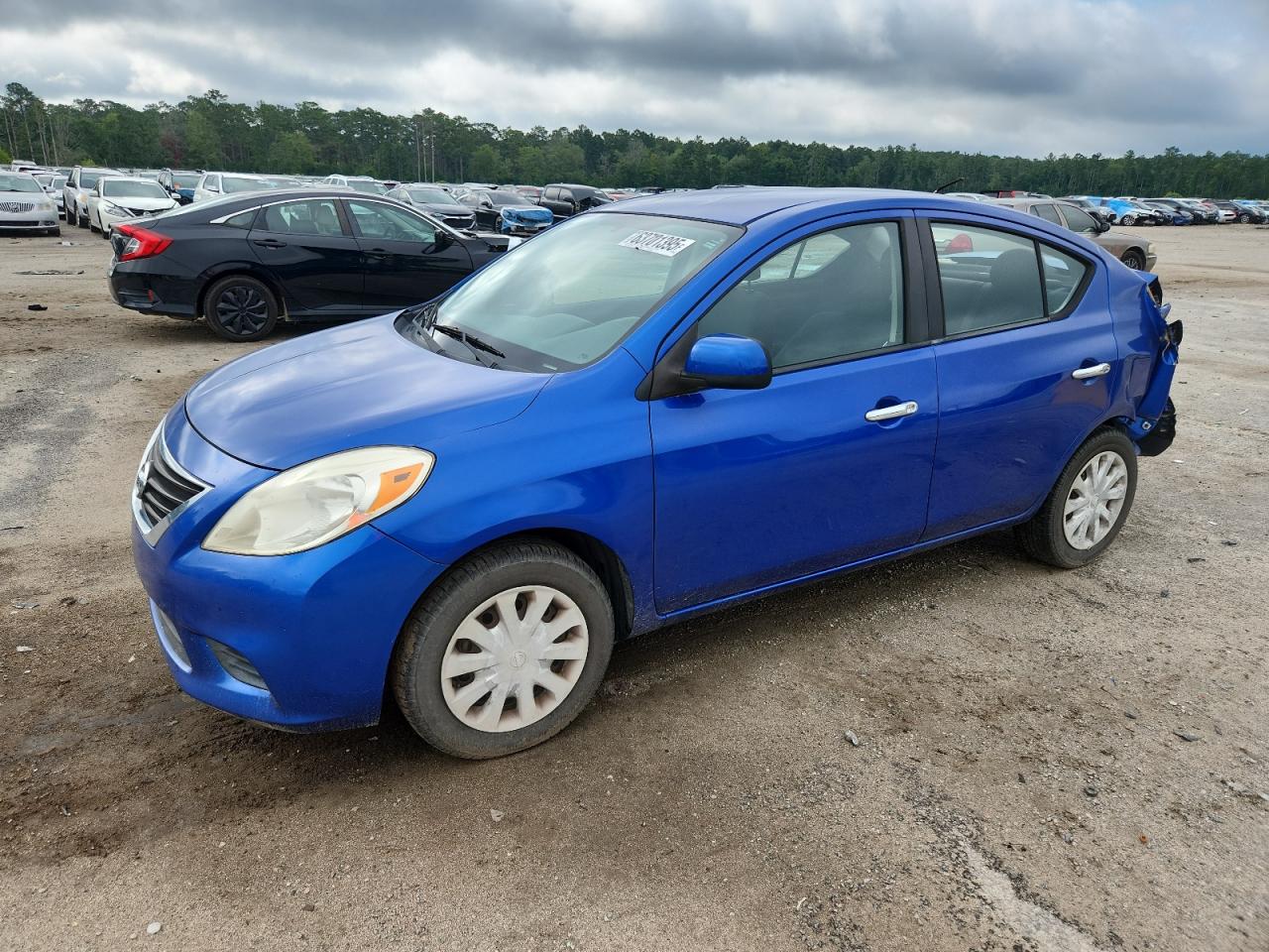 NISSAN VERSA S