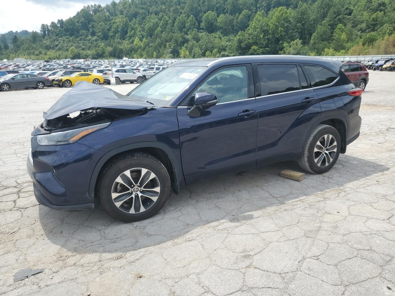 TOYOTA HIGHLANDER XLE