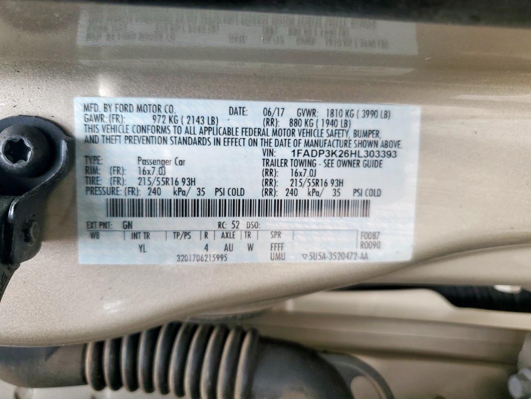 2017 FORD FOCUS SE - 1FADP3K26HL303393