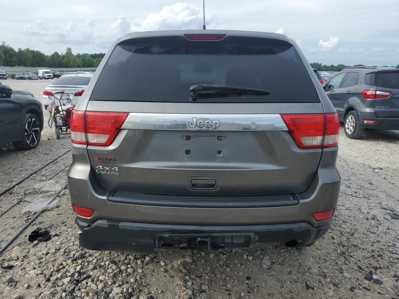 JEEP GRAND CHEROKEE LAREDO
