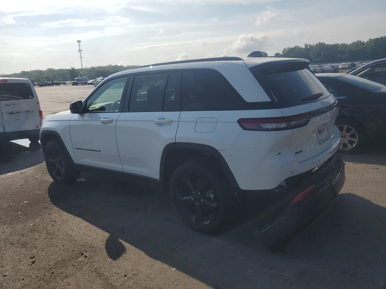 JEEP GRAND CHEROKEE LAREDO