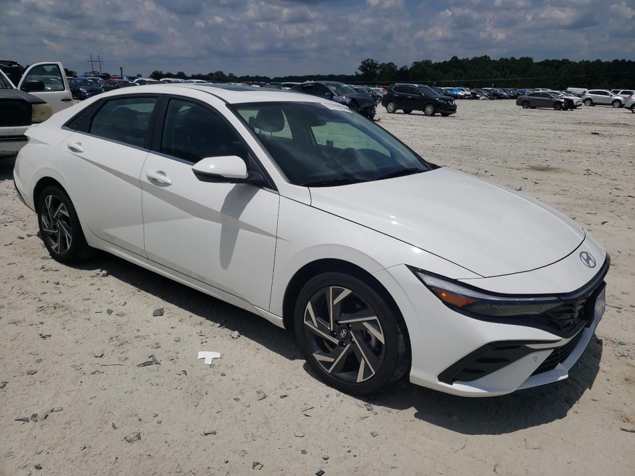 HYUNDAI ELANTRA LIMITED