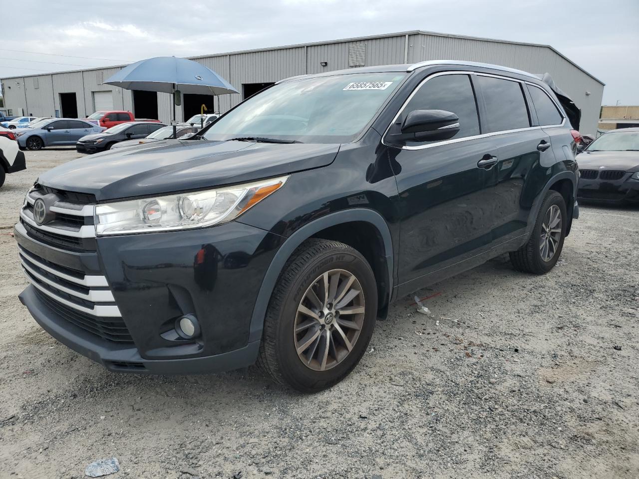 TOYOTA HIGHLANDER SE
