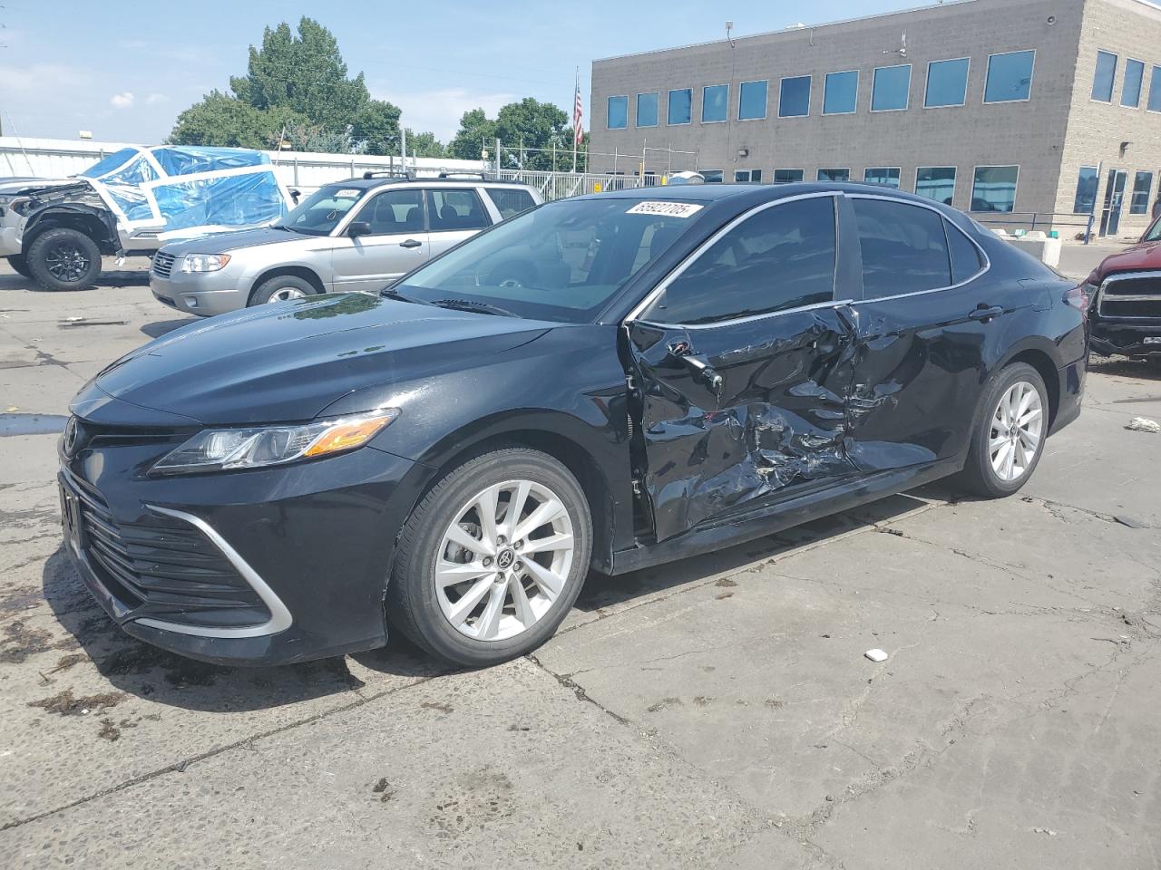 TOYOTA CAMRY LE