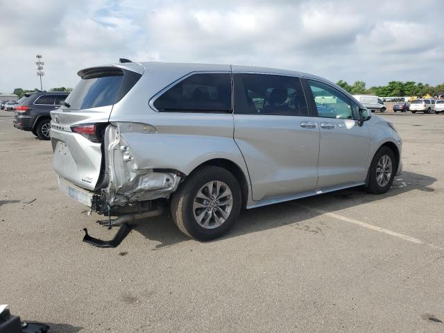 2021 TOYOTA SIENNA XLE - 5TDYRKEC3MS036629