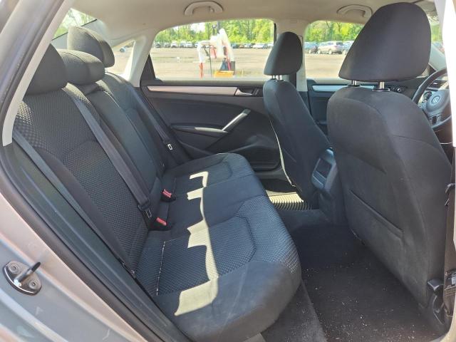 2012 VOLKSWAGEN PASSAT S - 1VWAP7A32CC053302