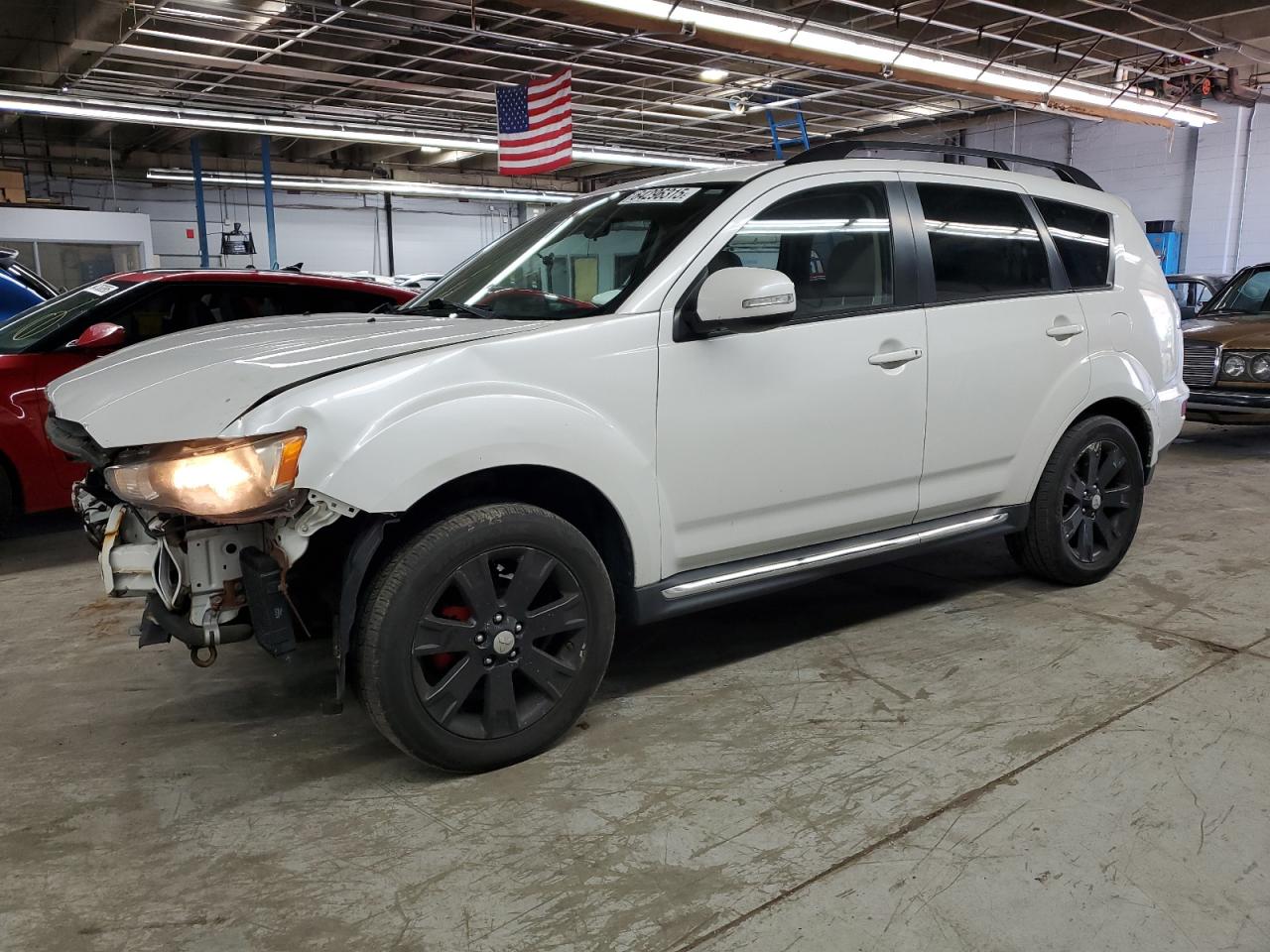 MITSUBISHI OUTLANDER SE