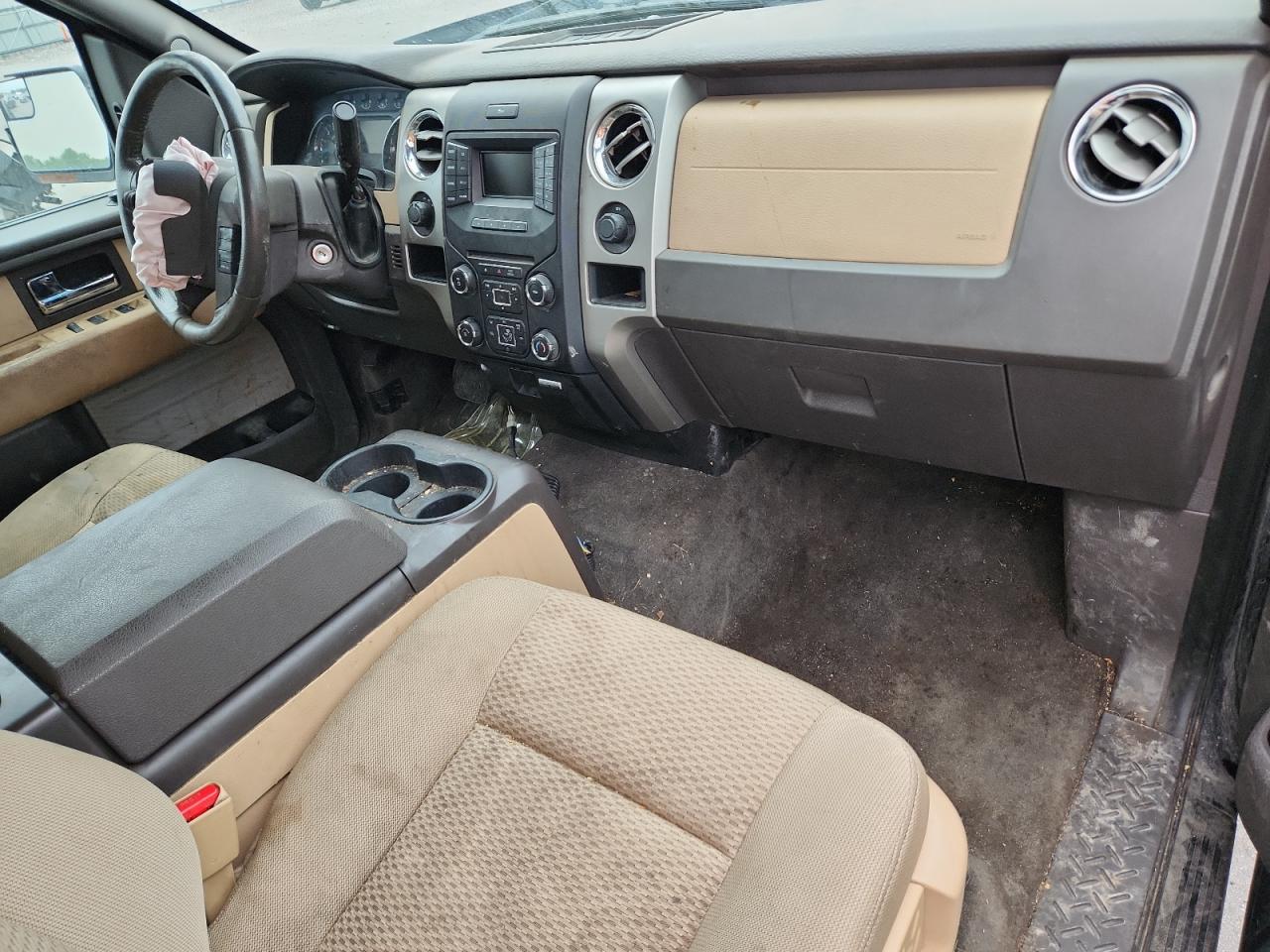 FORD F-150 SUPER CAB