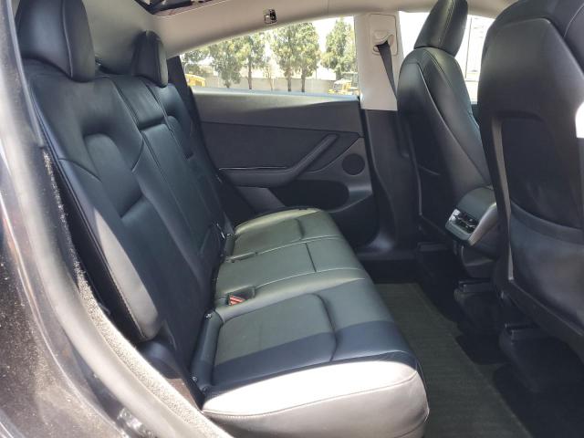 2024 TESLA MODEL Y 7SAYGDED8RF126397
