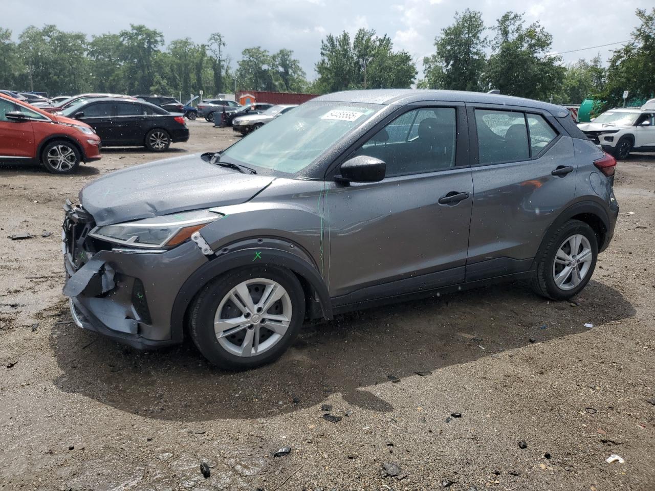  Salvage Nissan Kicks