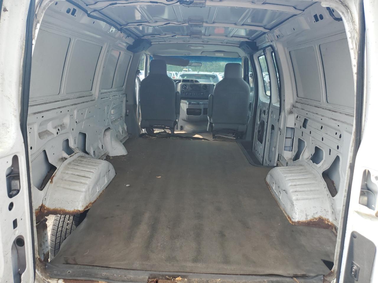 FORD ECONOLINE E150 VAN