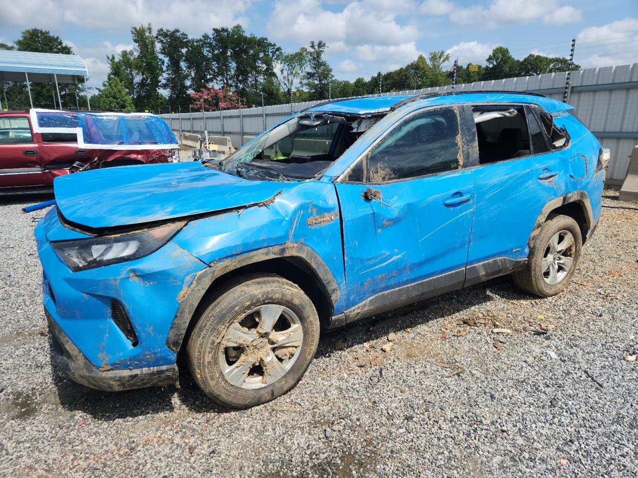TOYOTA RAV4 LE
