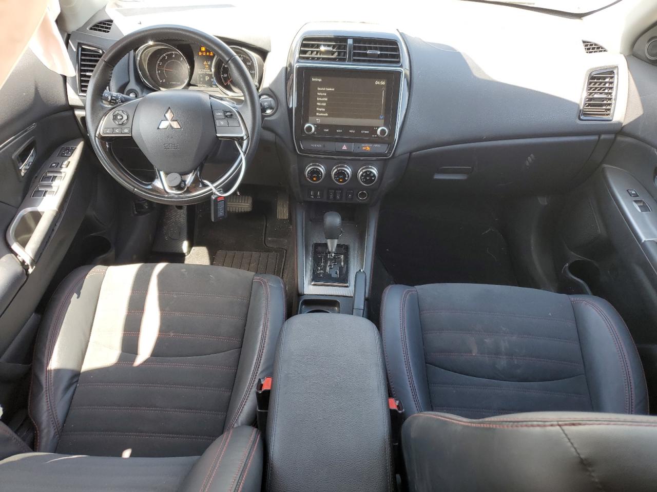 MITSUBISHI OUTLANDER ES