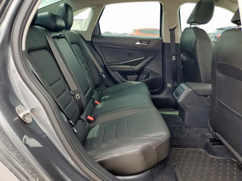2019 VOLKSWAGEN JETTA SEL 3VWGB7BU3KM269740