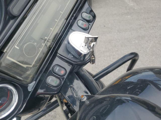 2006 HARLEY-DAVIDSON FLHTCUI 1HD1FCW186Y661935