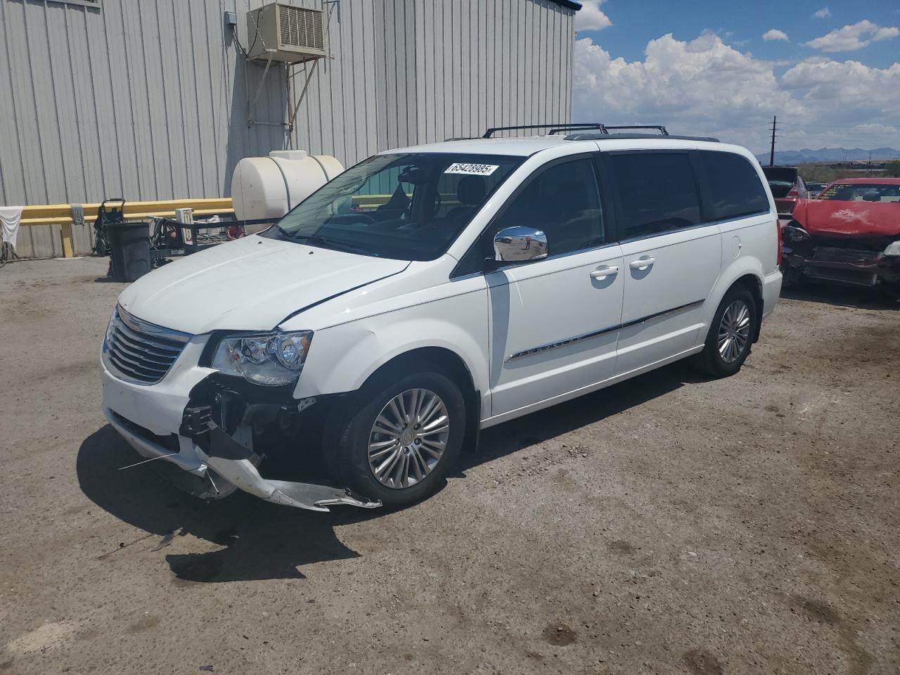 CHRYSLER TOWN & COUNTRY TOURING L